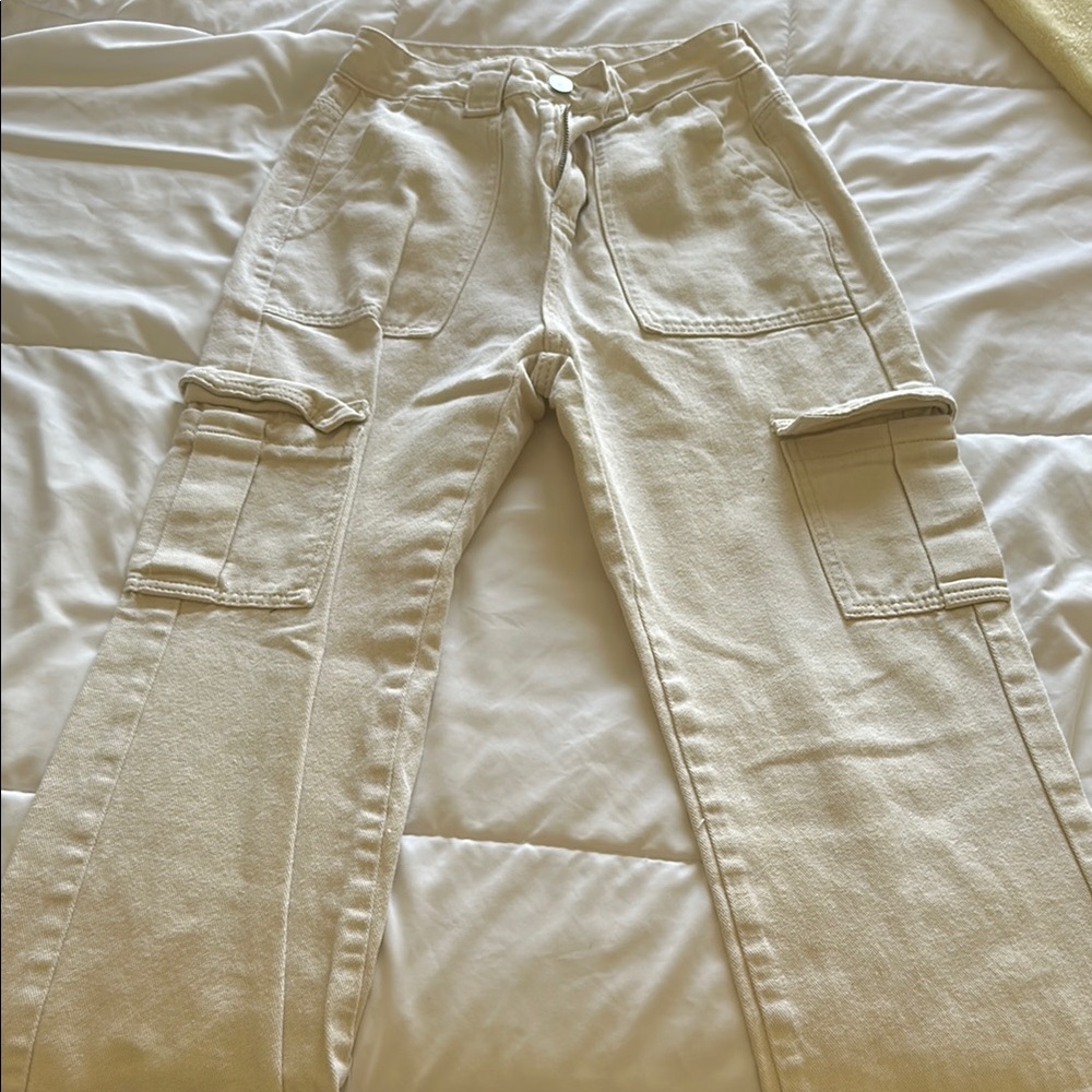 Women’s Cream Cargo Pants